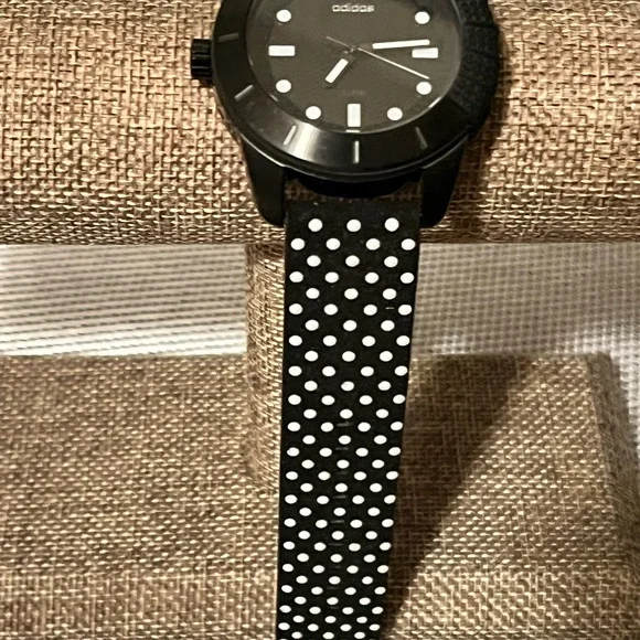 ADIDAS ORIGINAL NWOT AUTHENTIC BLACK & WHITE POLKA DOTS LEATHER BAND WATCH ADIDAS ORIGINAL NWOT AUTHENTIC BLACK & WHITE POLKA DOTS  main image 4